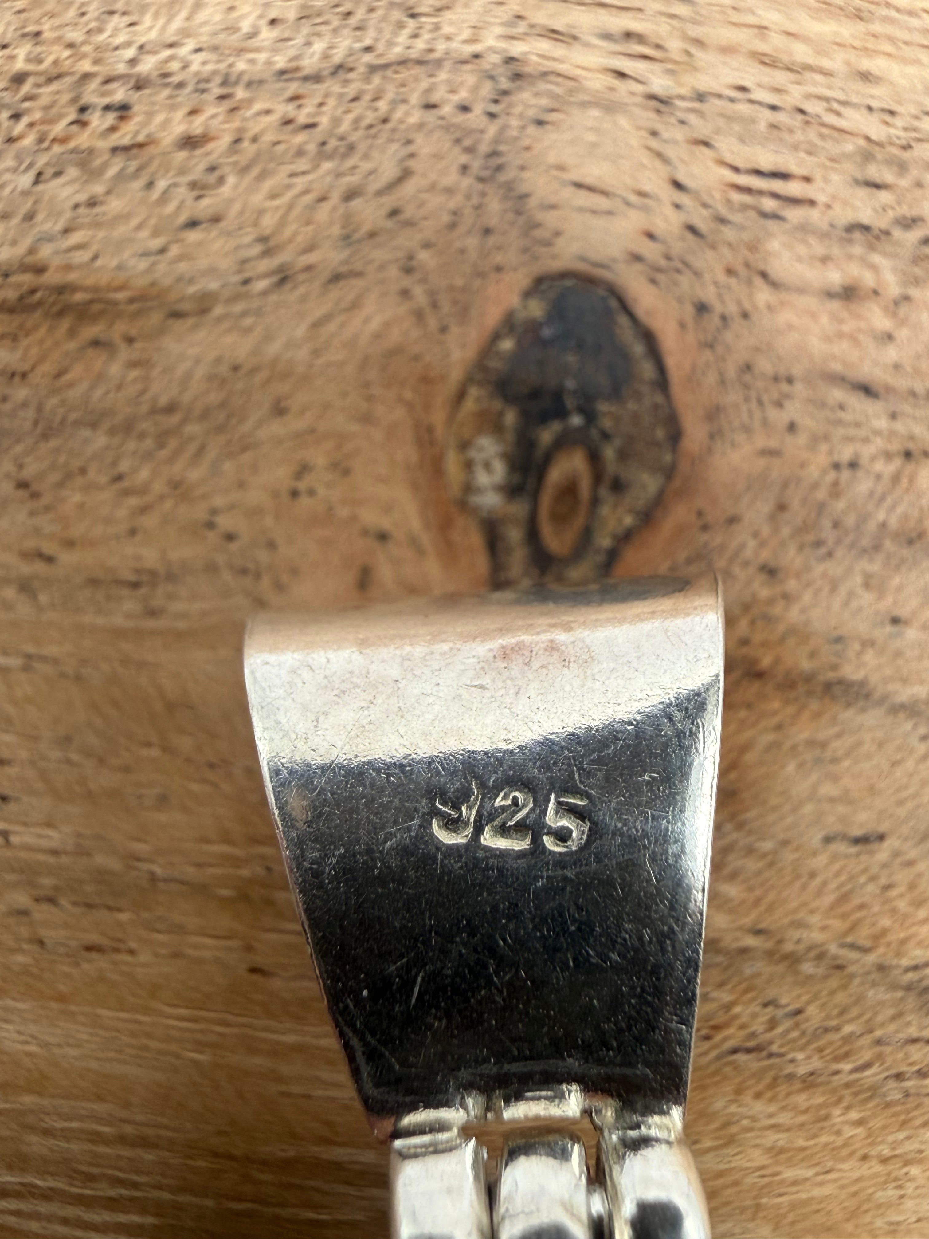 Mother of pearl pendant