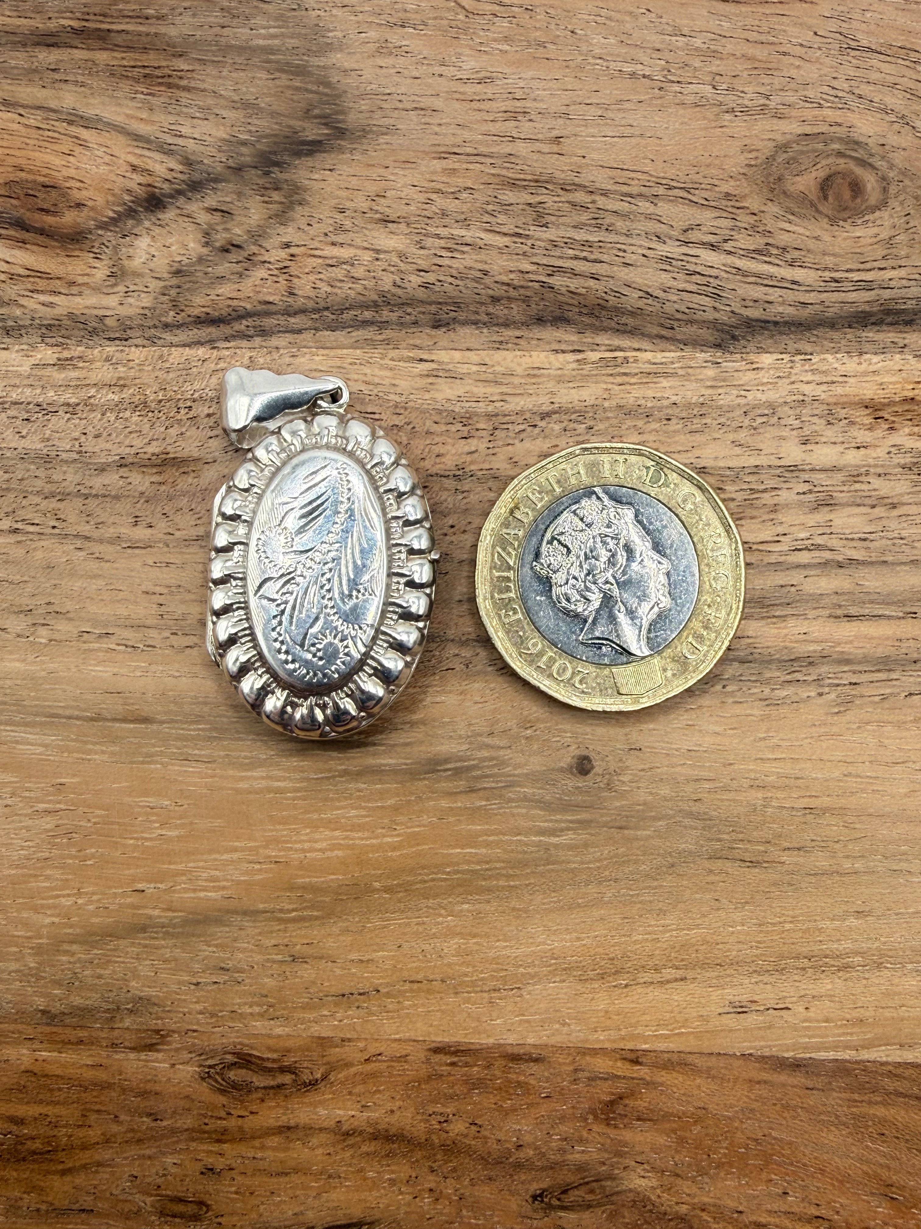 Vintage Sterling Silver Oval Locket