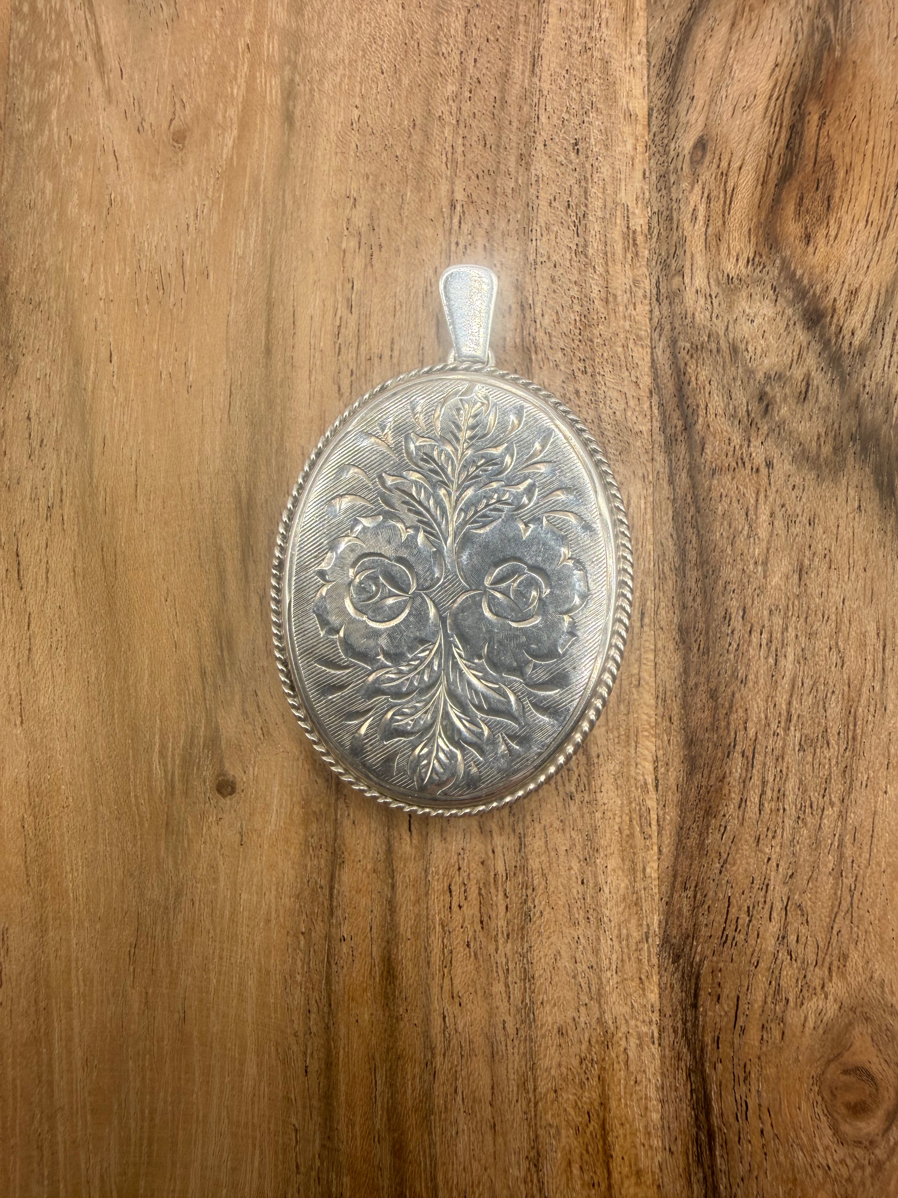 Vintage Sterling Silver Floral Locket