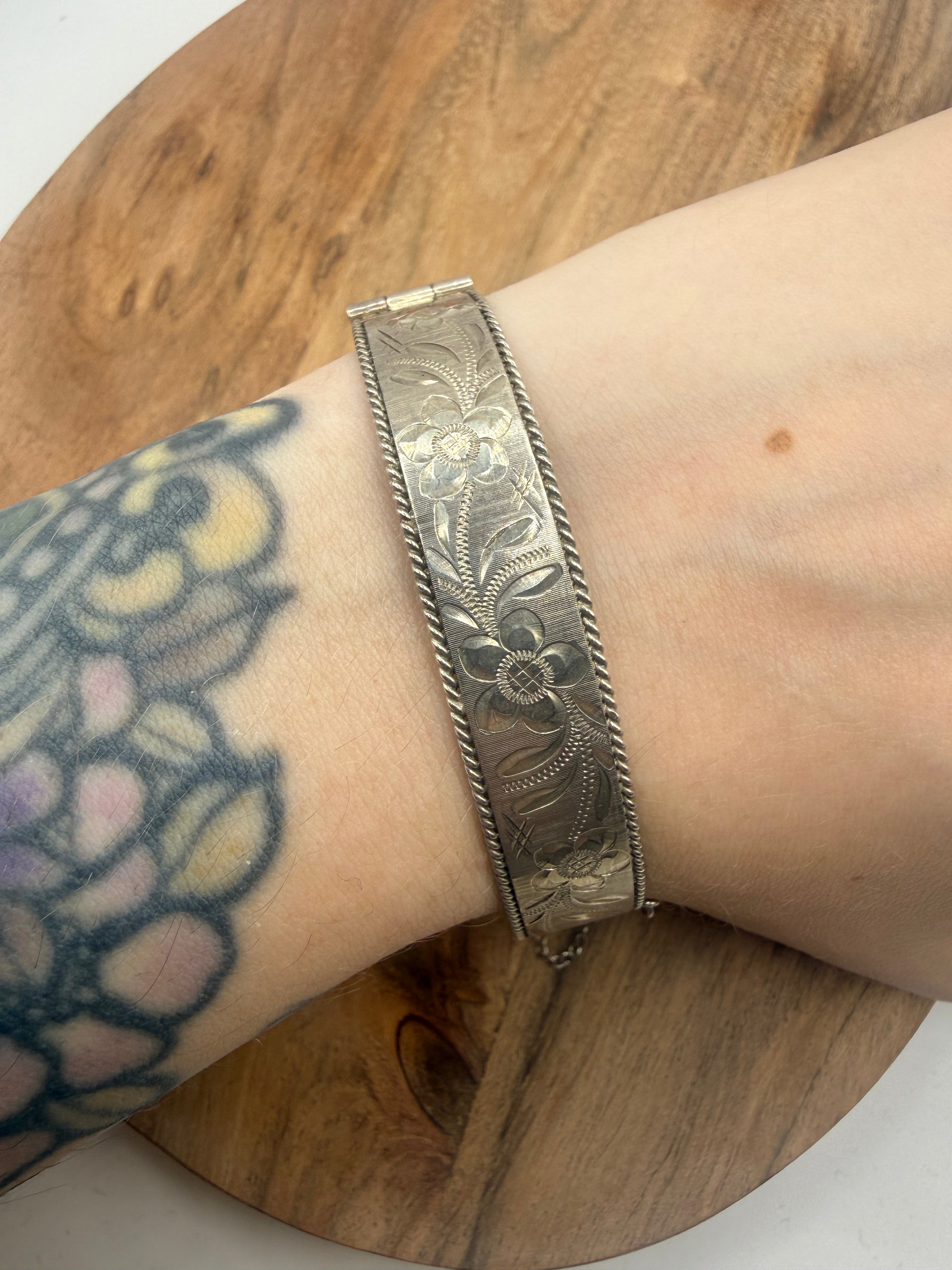 Sterling Silver 1989 Floral Hinged Bangle