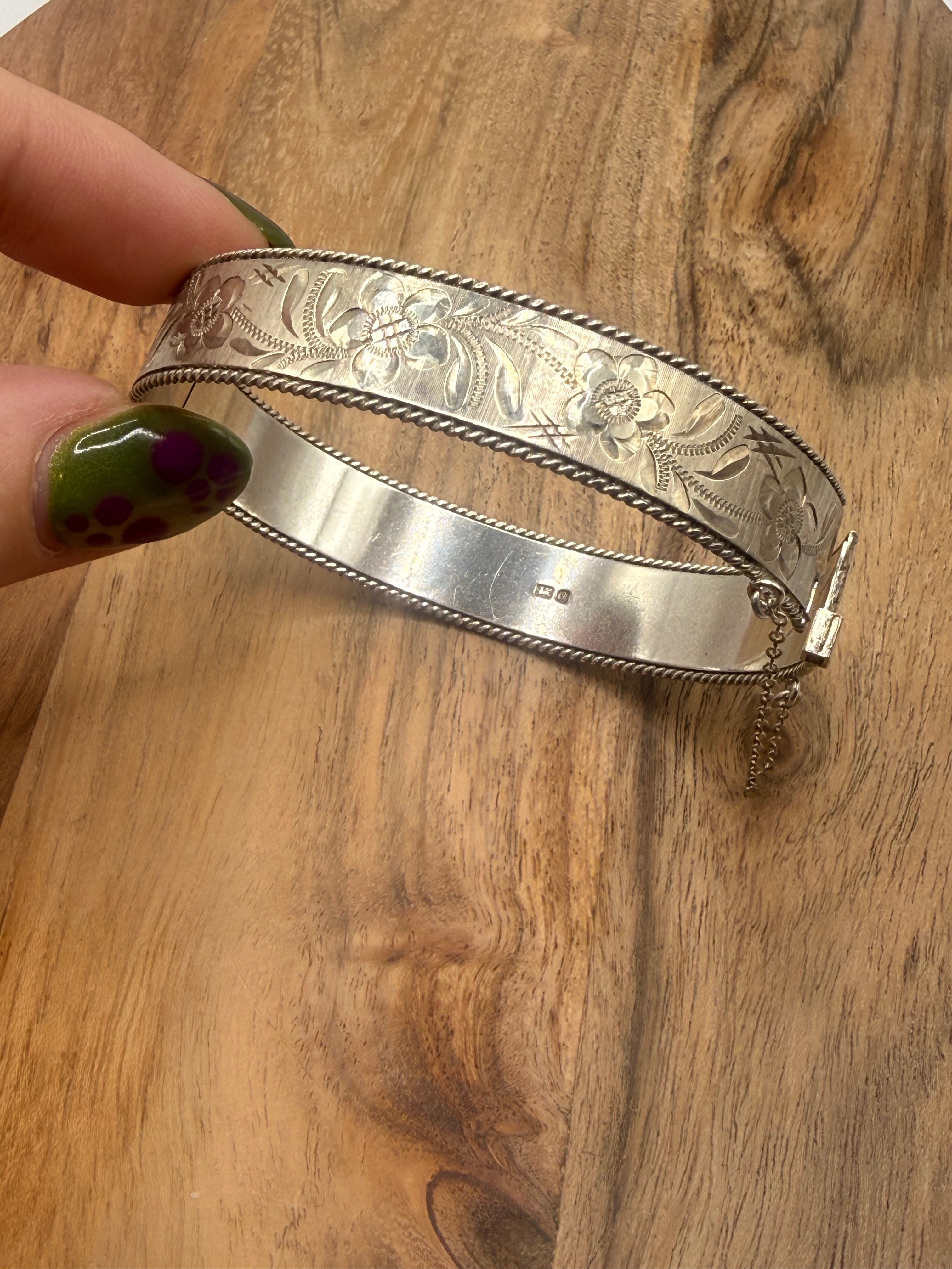 Sterling Silver 1989 Floral Hinged Bangle