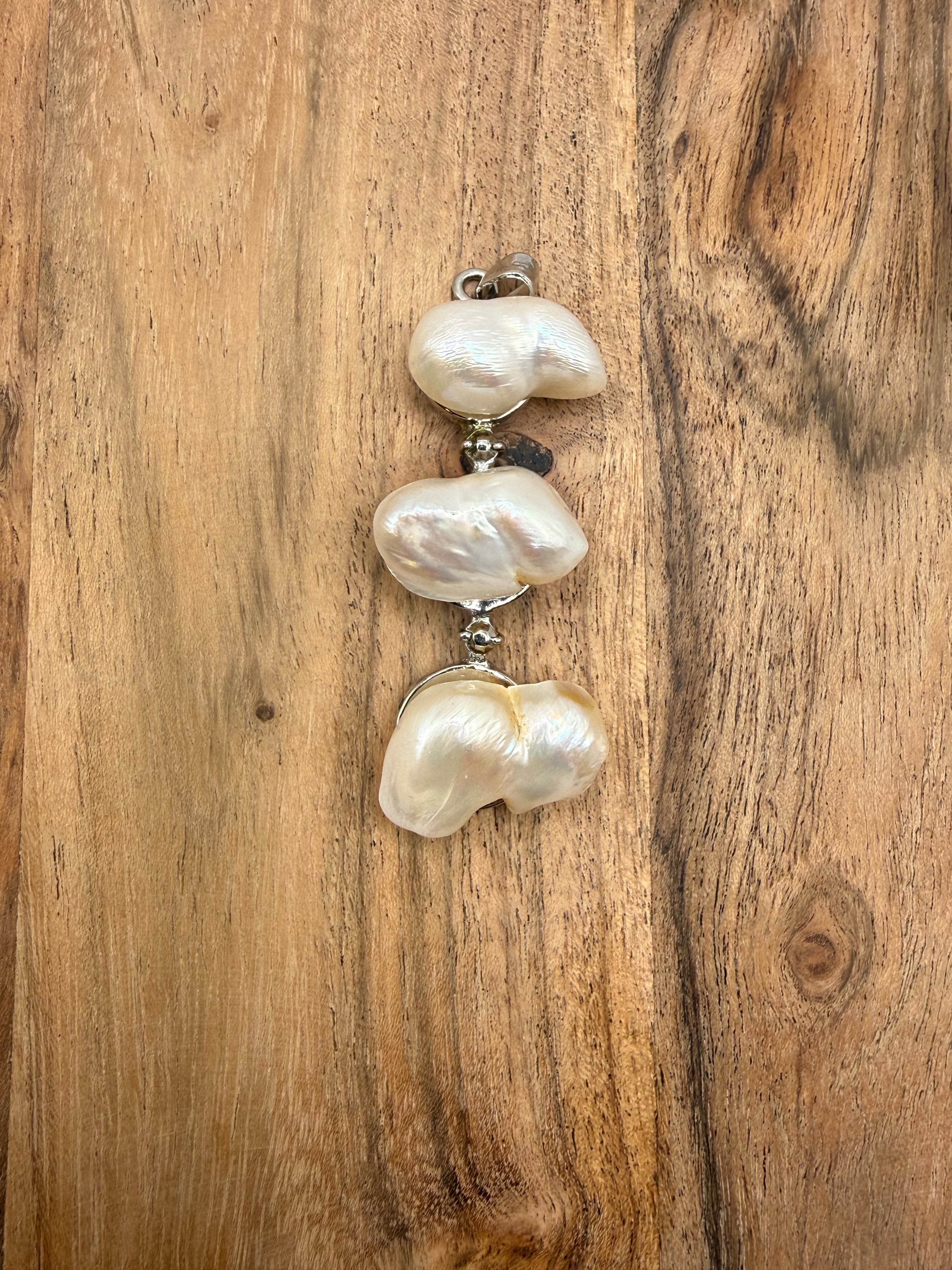 Baroque Pearl Pendant