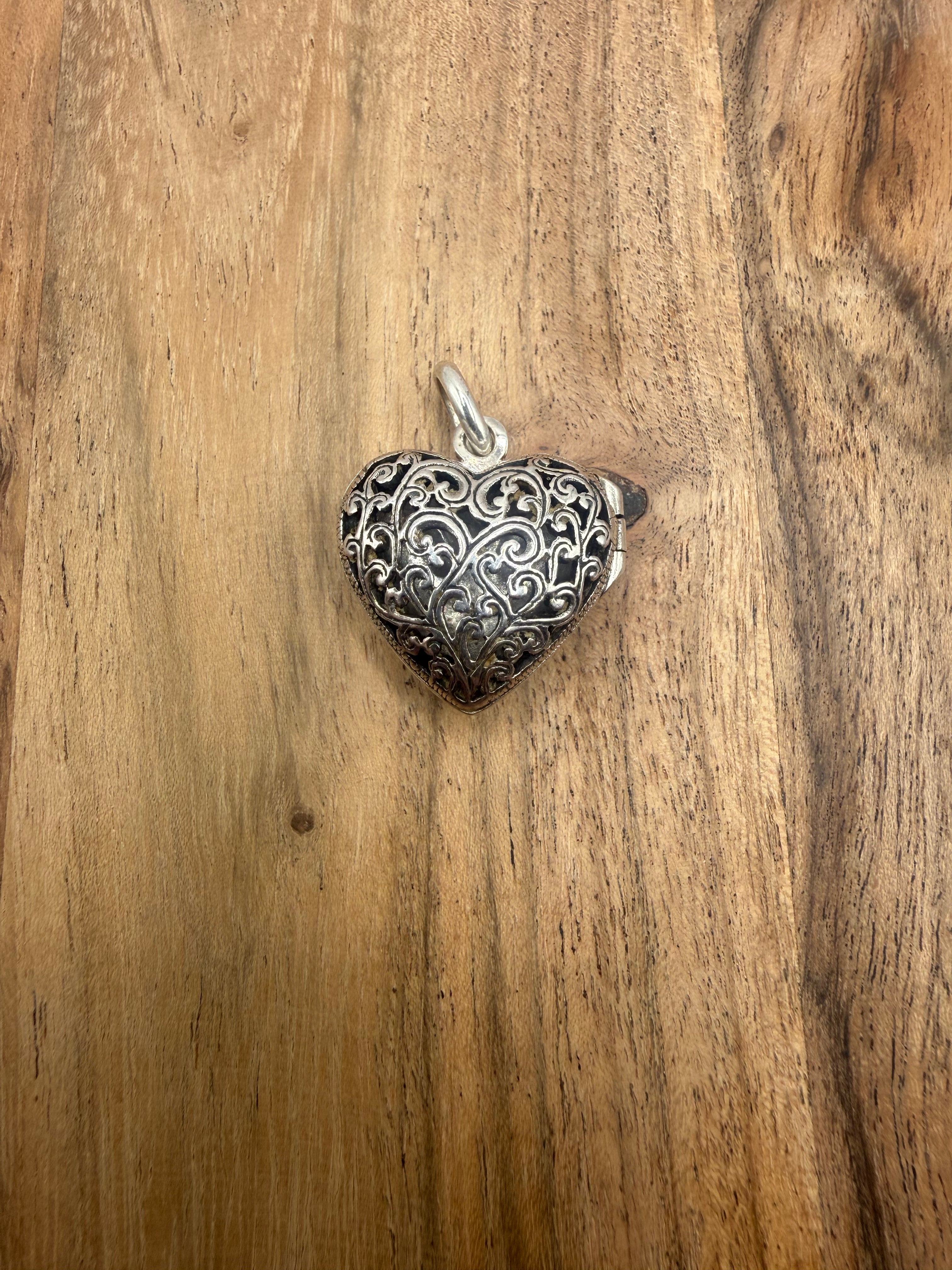 Sterling Silver Black Stone Filigree Heart Locket