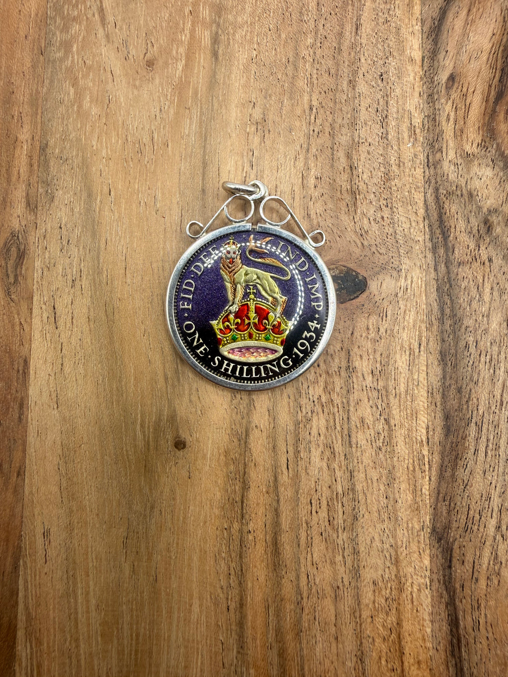 Enamel 1934 British George V Silver Shilling Coin
