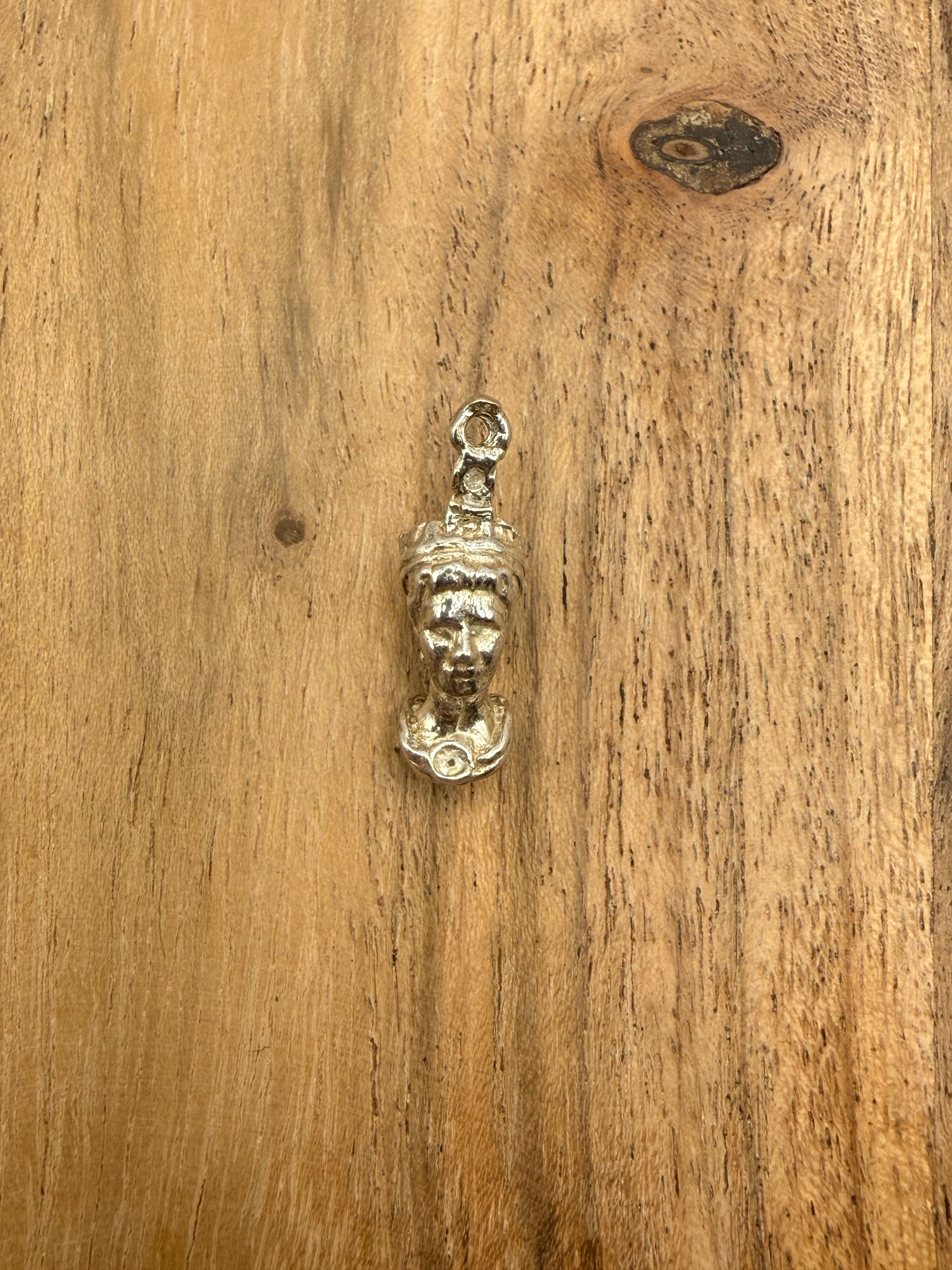 Sterling Silver Queen Elizabeth Charm