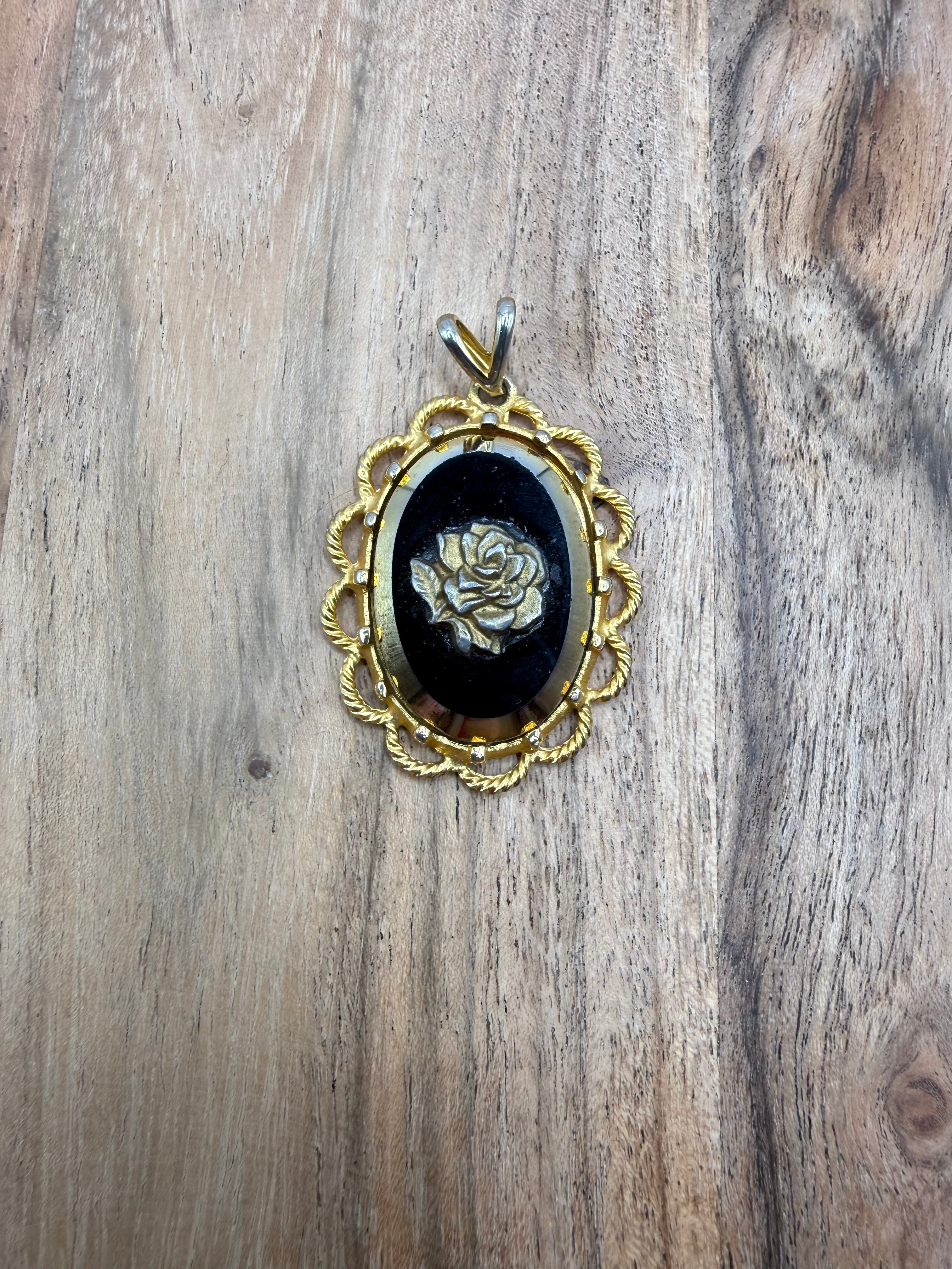 Gold Tone Black Glass Oval Cameo Pendant
