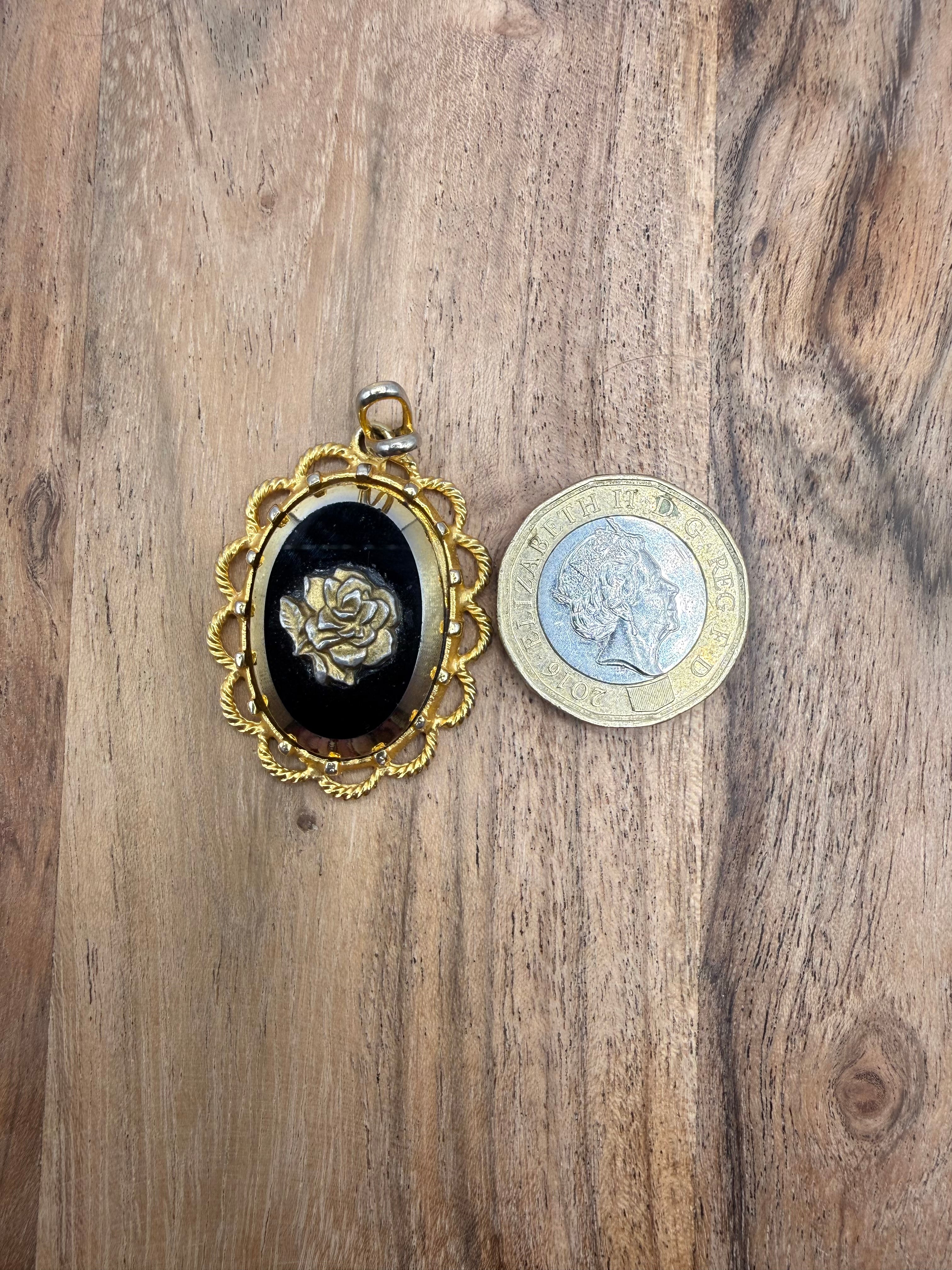 Gold Tone Black Glass Oval Cameo Pendant