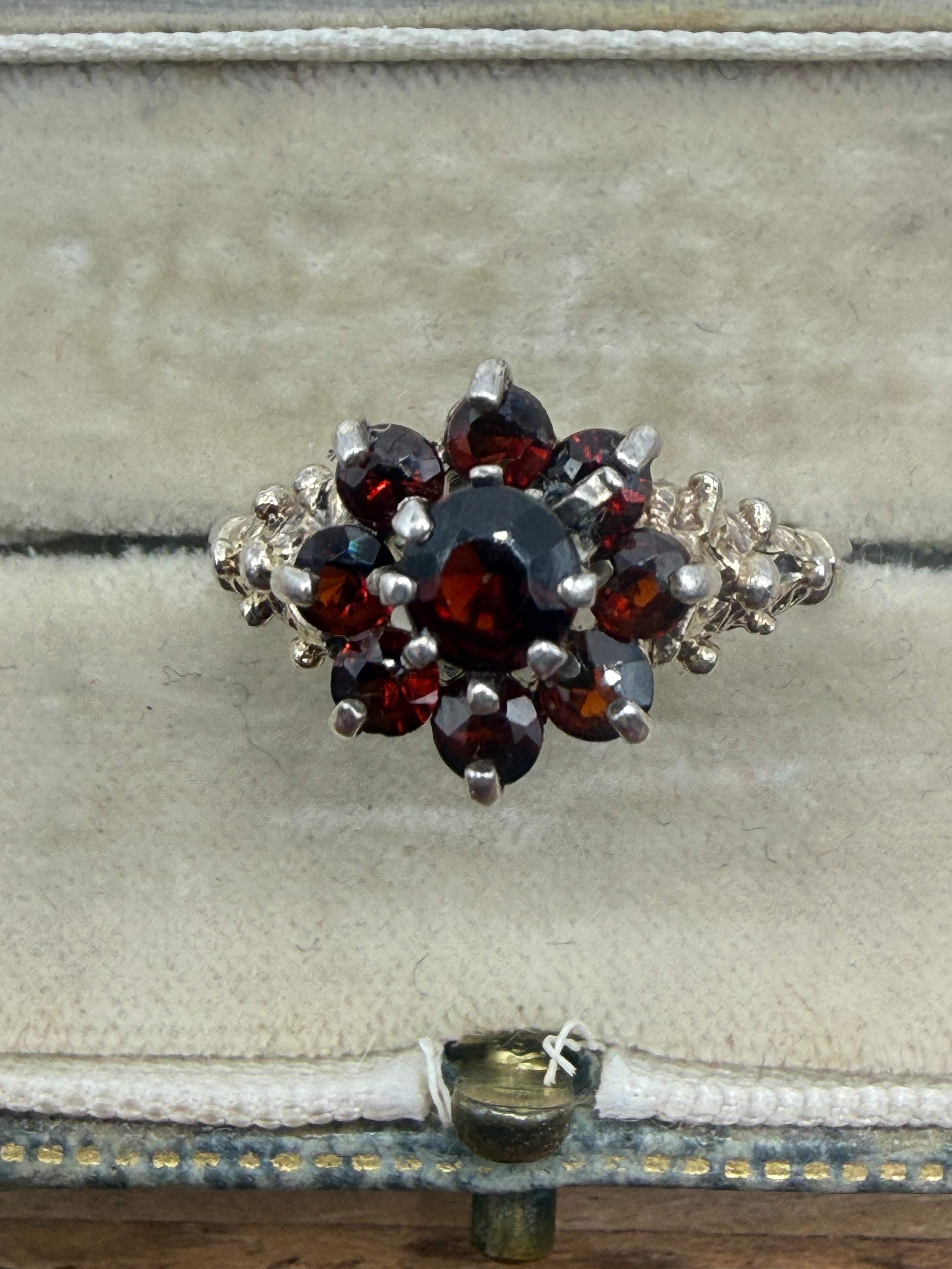 Sterling Silver Garnet Cluster Ring (L)
